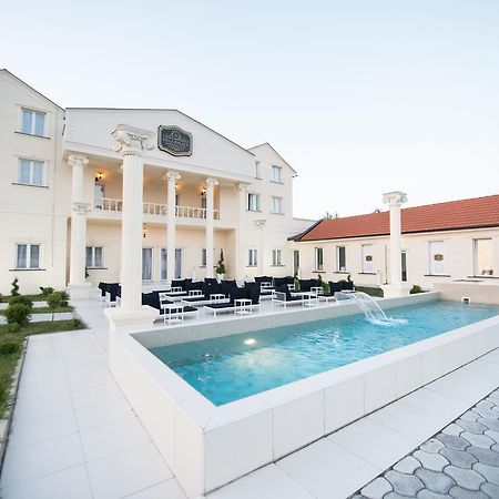 Villa Palace Novi Sad Eksteriør billede